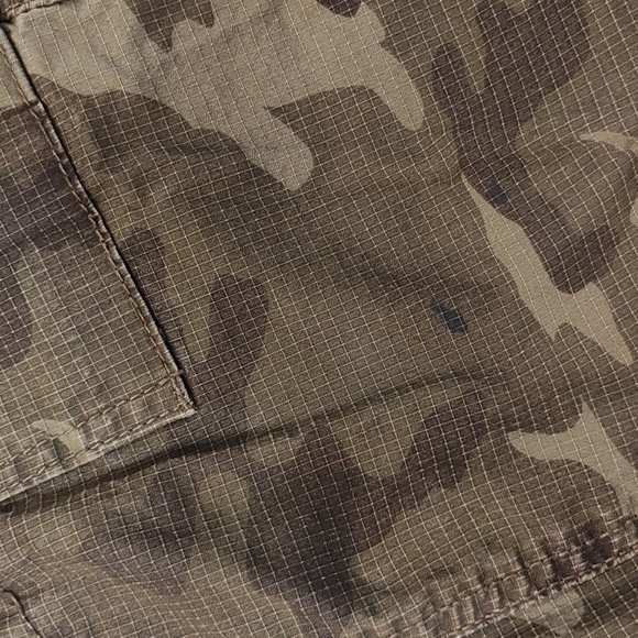 **5/$25** American Eagle Camo Cargo Joggers - Picture 6 of 8